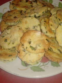 Una foto de Galletitas saladas con Ciboulette