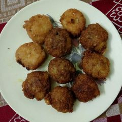 A picture of Swaang potato ke pakode.