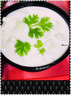 A picture of Cucumber raita.