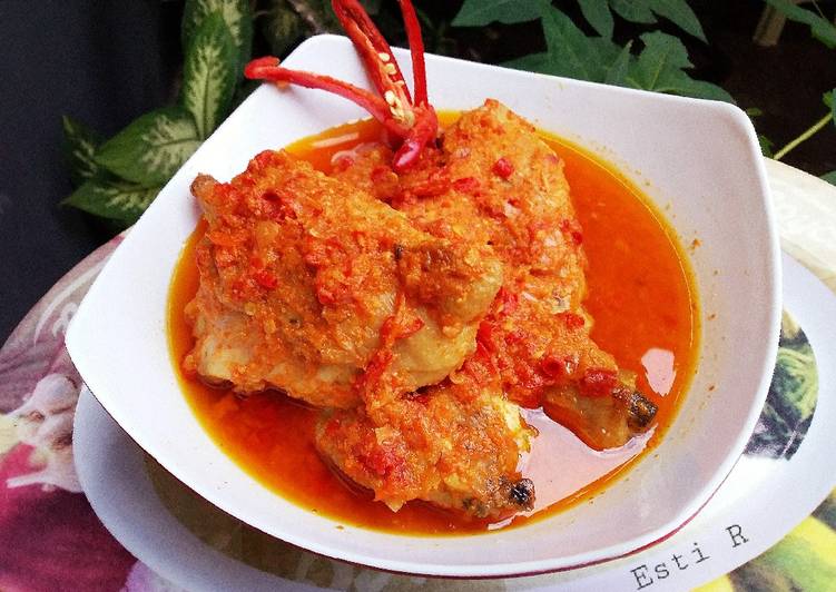 Langkah Mudah untuk Menyiapkan Pelalah Manuk Khas Lombok 🌶, Bikin Ngiler