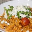 Pasta fusilli con salsa tomate cremosa de marscarapone