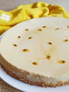 Una foto de Mousse de maracuyá