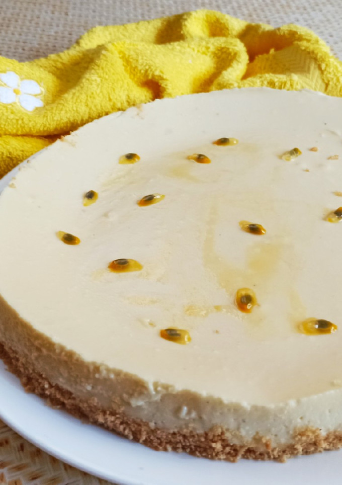 Una foto de Mousse de maracuyá