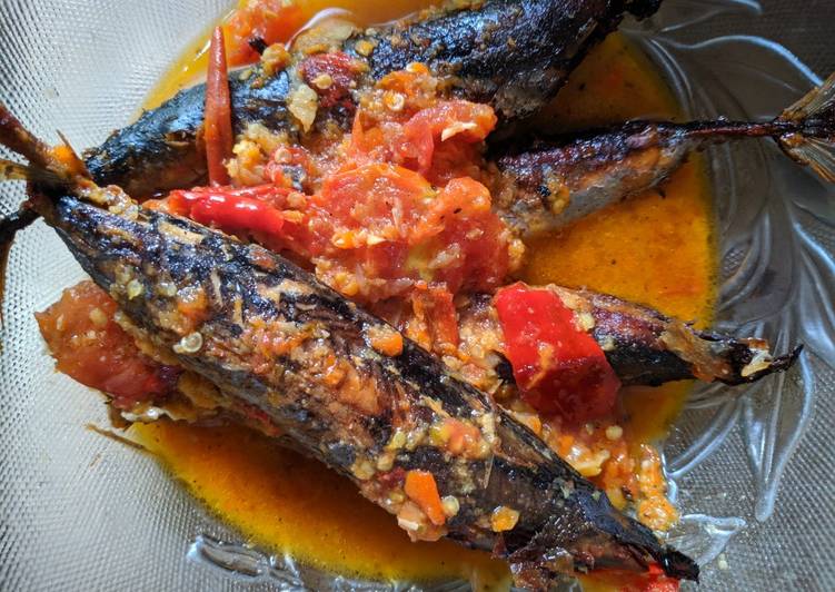 Langkah Membuat Sambel Ikan Pindang Keranjang, Enak Banget