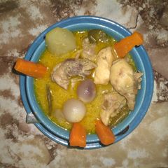 A picture of Delicious chicken poulet.