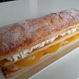 Tarta de hojaldre con nata y crema pastelera