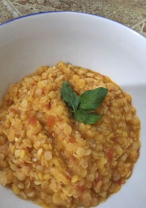 صورة لوصفة عدس بالطماطم