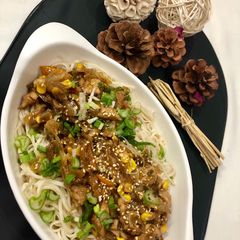 A picture of Chicken Chowmein.