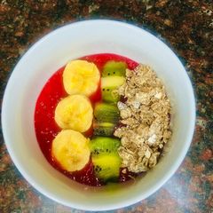 Mango, beetroot and mint smoothie bowl A picture of Mango, beetroot and mint smoothie bowl.
