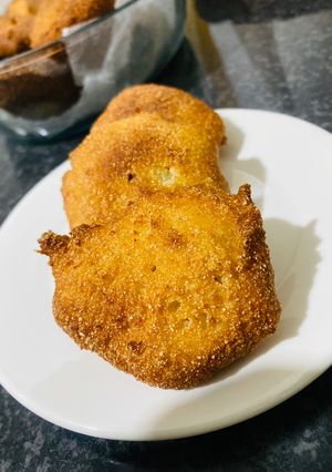 A picture of Zitumbuwa (Malawian Banana Fritters).