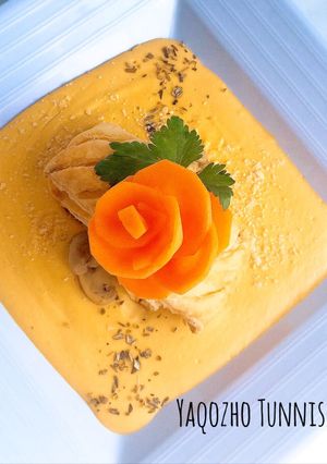 Foto resep Mushroom and carrot cream soup with puff pastry