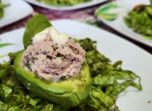 Una foto de Palta Pacifico (rellena de atún)