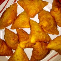 Dengu Samosa A picture of Dengu Samosa.