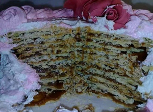 Una foto de Torta Rogel o María Luisa