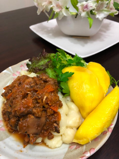 Una foto de Ñoquis con salsa de carne Japonés NYOQUI MIITO SOUSU🇺🇾🇯🇵ニョッキミートソース