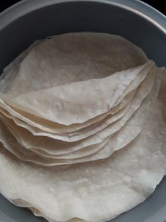 સ્પ્રીંગ રોલ શીટ્સ (Spring Roll Sheet Recipe in Gujarati) રેસીપી મુખ્ય ફોટો
