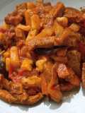 Bondiola desmechada a la cacerola con queso y verduras