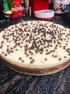 Una foto de Tarta de tres chocolates