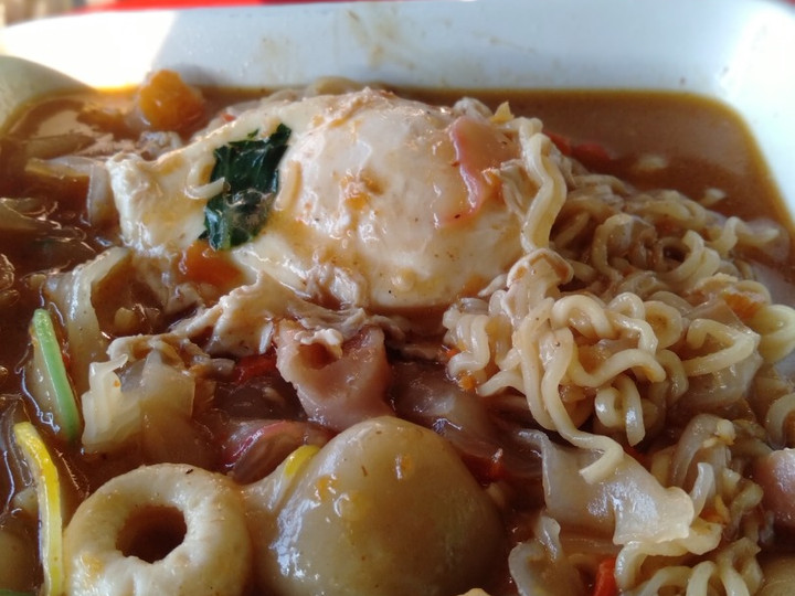 Langkah Mudah untuk Membuat Seblak telor + mie goreng rendang Simpel