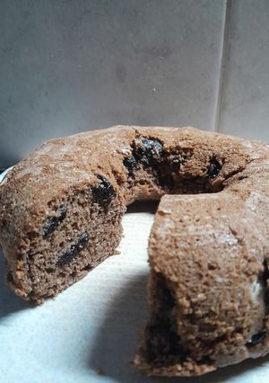 Una foto de Torta de chocolate y ciruelas (opcional)