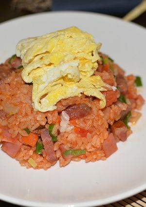 酸甜美味 西炒飯 的食譜成品照片