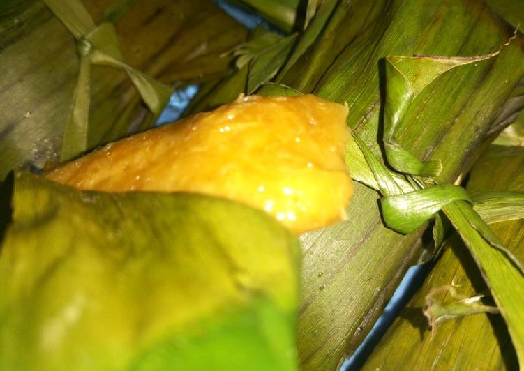 Kelapa tepung ketan kukus daun pisang #weekendchallenge