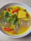 Papeda kuah kuning ikan tuna asal maluku dan papua cocok untuk diet