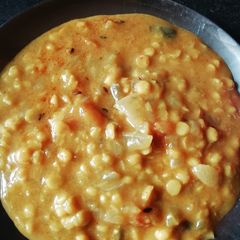A picture of Chana daal.