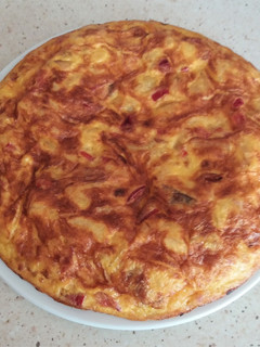 Una foto de Tortilla de patatas y pimiento