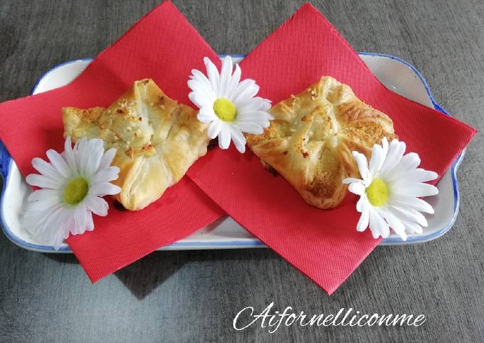 Saccottini con crema di mandorle e crema cotta