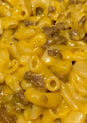 A picture of Instant Pot Cheeseburger Macaroni.