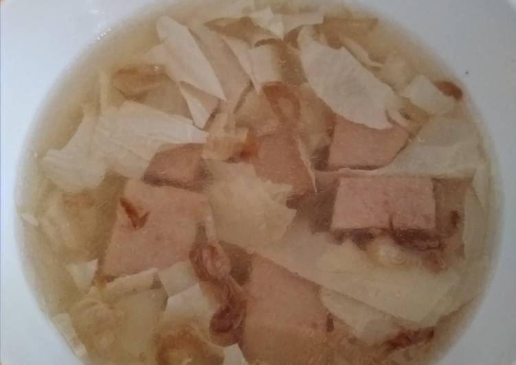 Sop kembang tahu daging maling (non halal)
