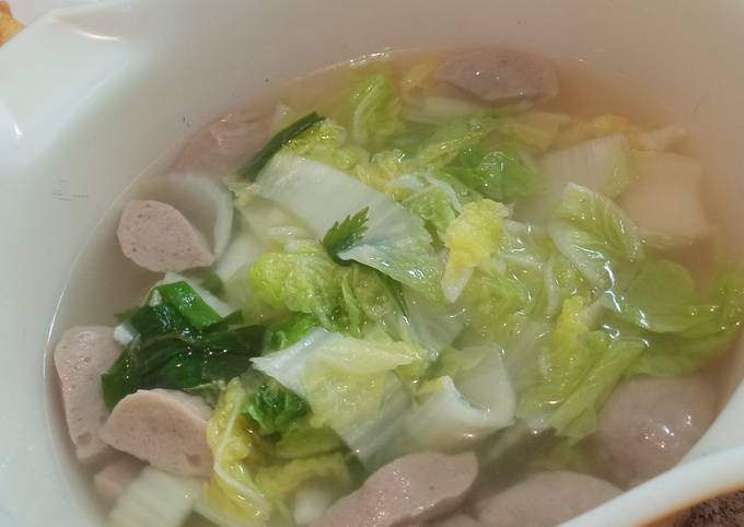Langkah Mudah untuk Menyiapkan Sup Sawi Putih Bakso Anti Gagal