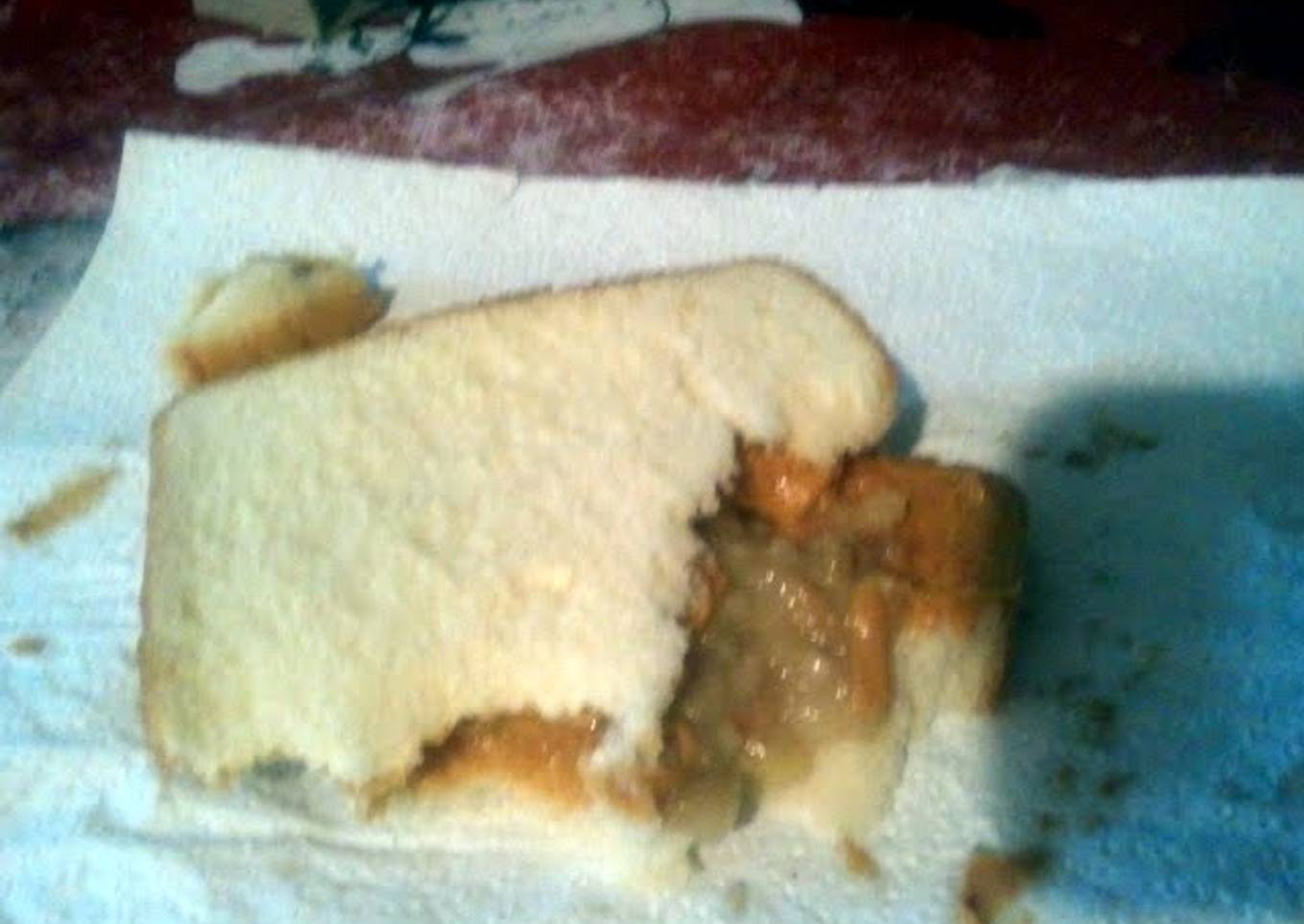 penut banana toast
