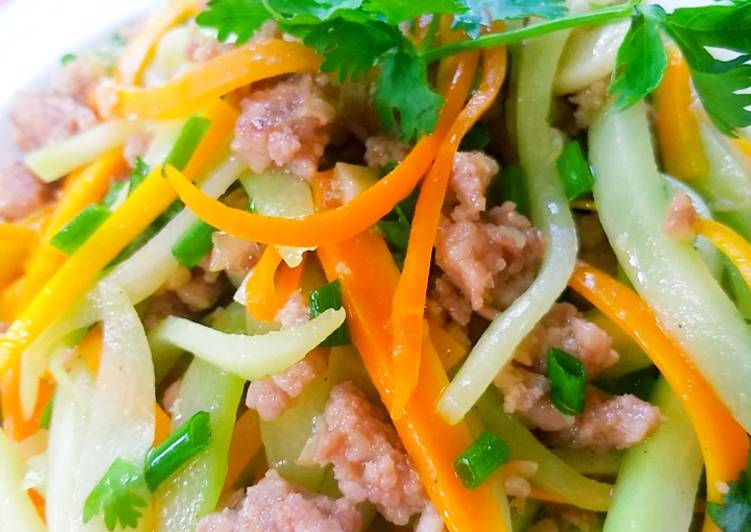 Recipe Of Super Quick Homemade Thịt Heo Xao Su Su Va Ca Rốt Best Recipes