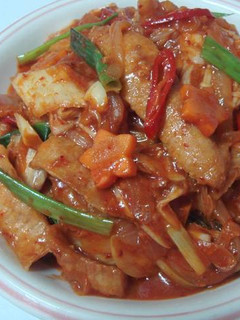 辣炒泡菜松阪豬 的食譜成品照片