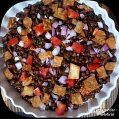 A picture of Black chana chat.