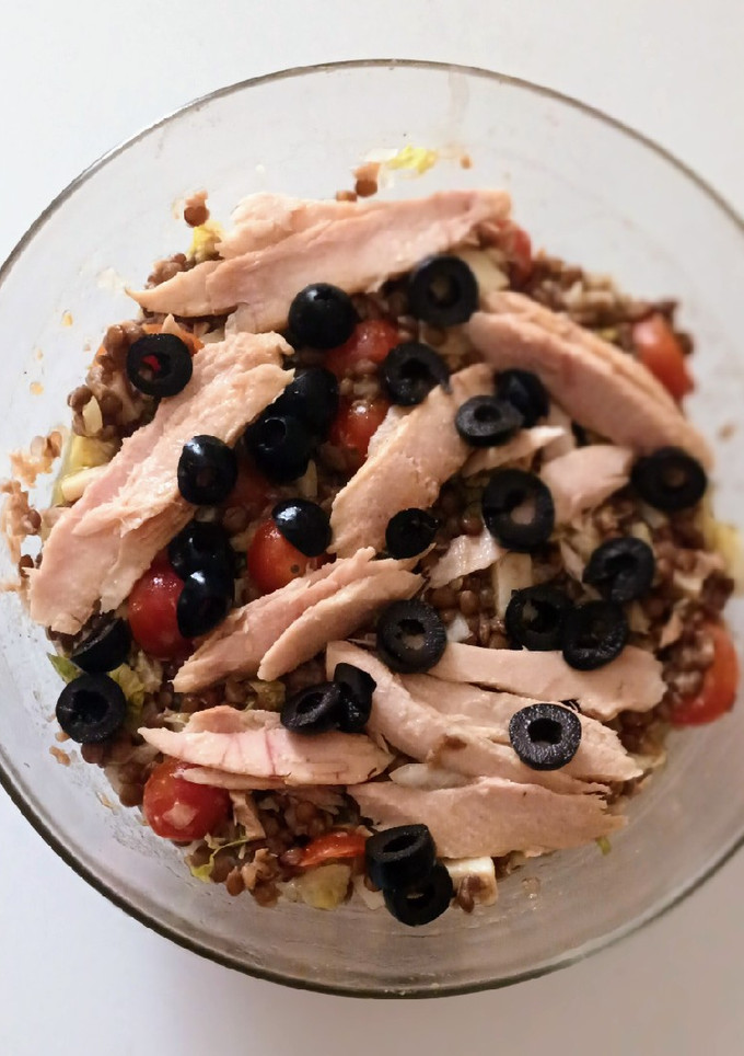 Una foto de Ensalada de lentejas y ventresca