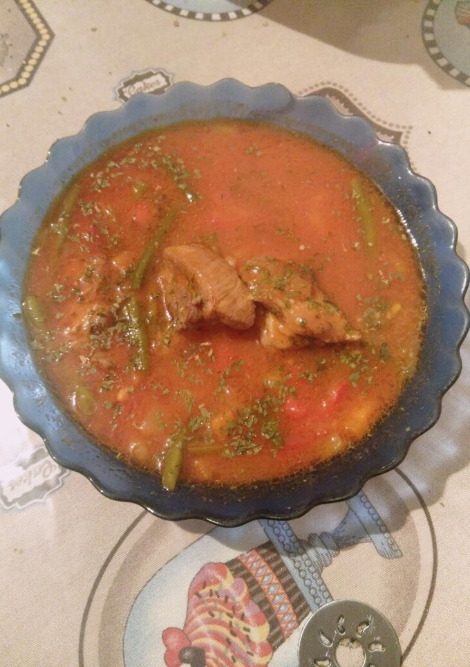 Una foto de Guiso de costilla baja