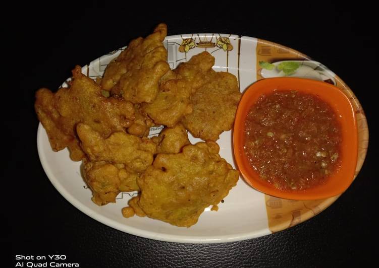 Recipe of Delicious Aloo Gobhi Pakora