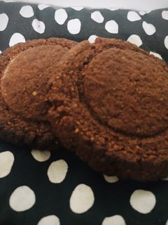 Csokis-mogyorós zabkeksz recept fotója