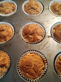 Una foto de Muffins Canela y Manzana/Apple and Cinnamon Muffins