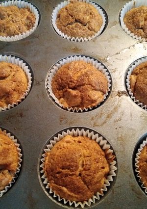 Una foto de Muffins Canela y Manzana/Apple and Cinnamon Muffins