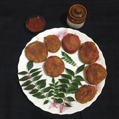 A picture of Aloo Chop / Potato Patties.