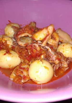 Foto resep Cumi Asin Telur Puyuh Saus Merah