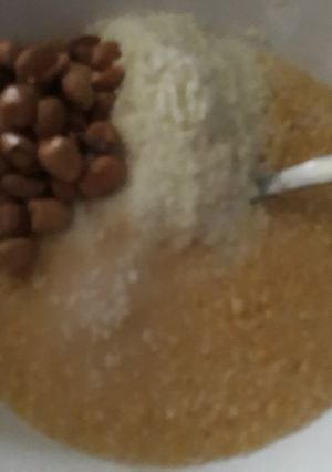 A picture of Soaked garri.