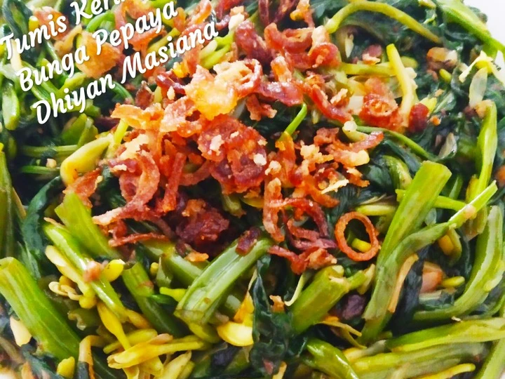 Langkah Gampang Menyiapkan Resep 4. Tumis Kangkung Bunga Pepaya yang  Bikin Ketagihan Anti Ribet, Bisa Manjain Lidah