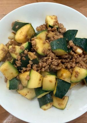 【炒】櫛瓜炒肉末 的食譜成品照片