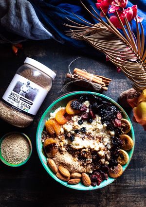 A picture of Quinoa porridge.