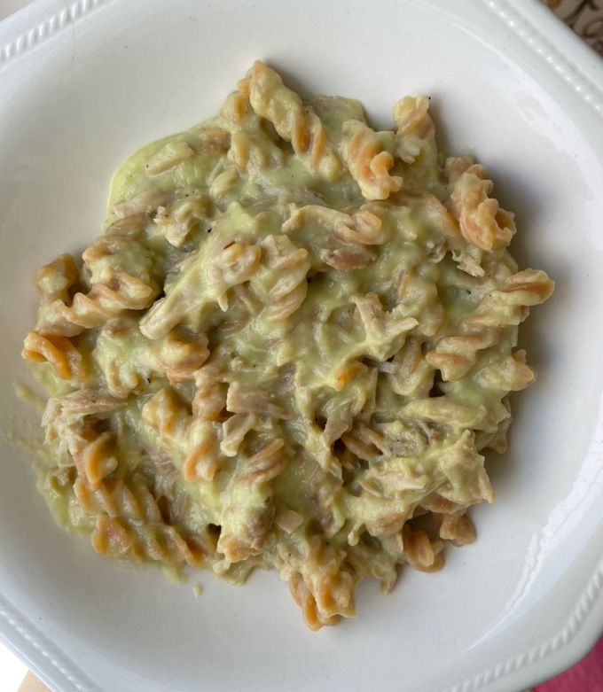 Foto principal de Pasta con salsa de calabacín y pollo